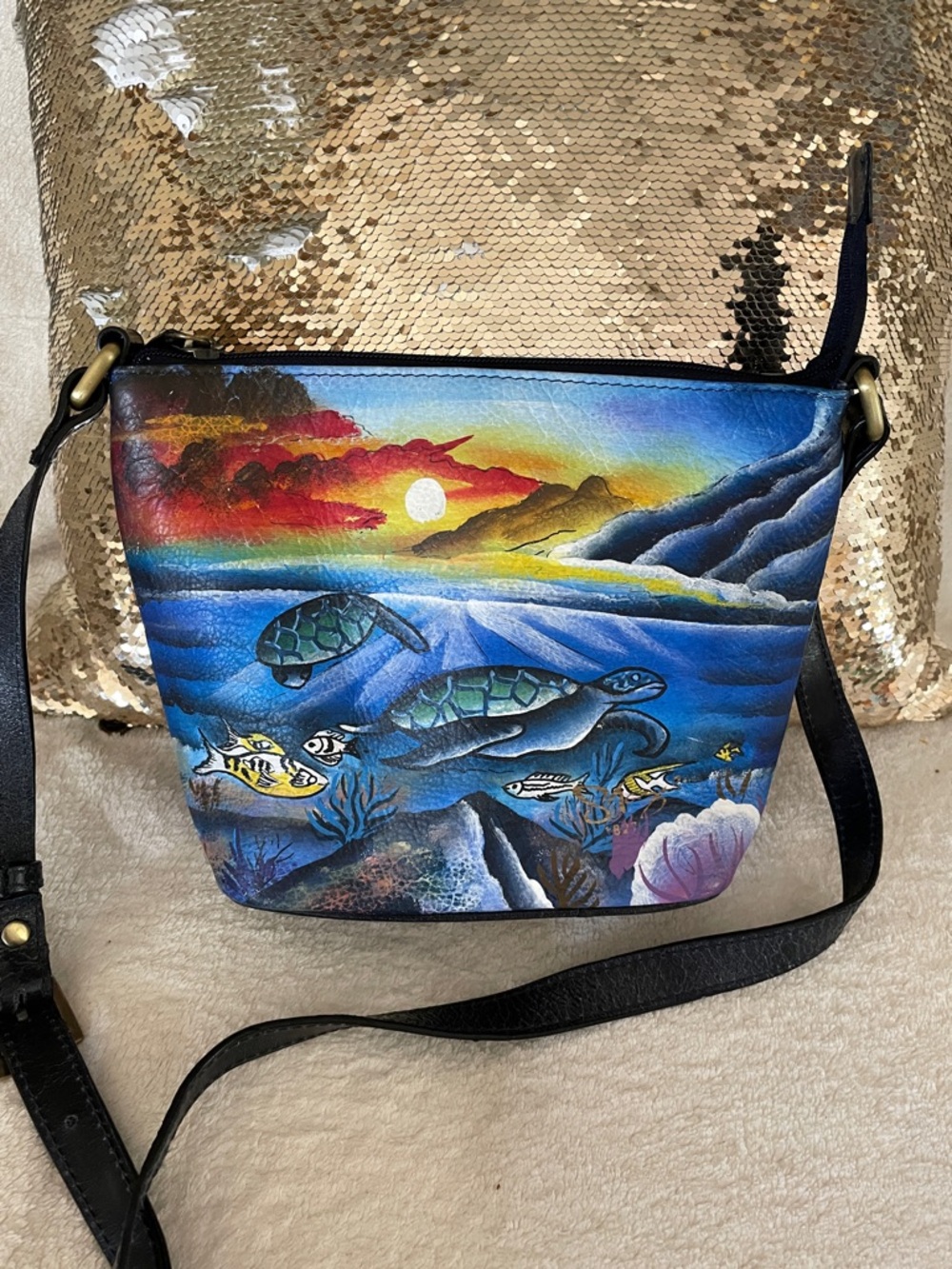 NWOT.Artistic Expressions by Sharif Hand-Painted Sea Turtle Crossbody Handbag